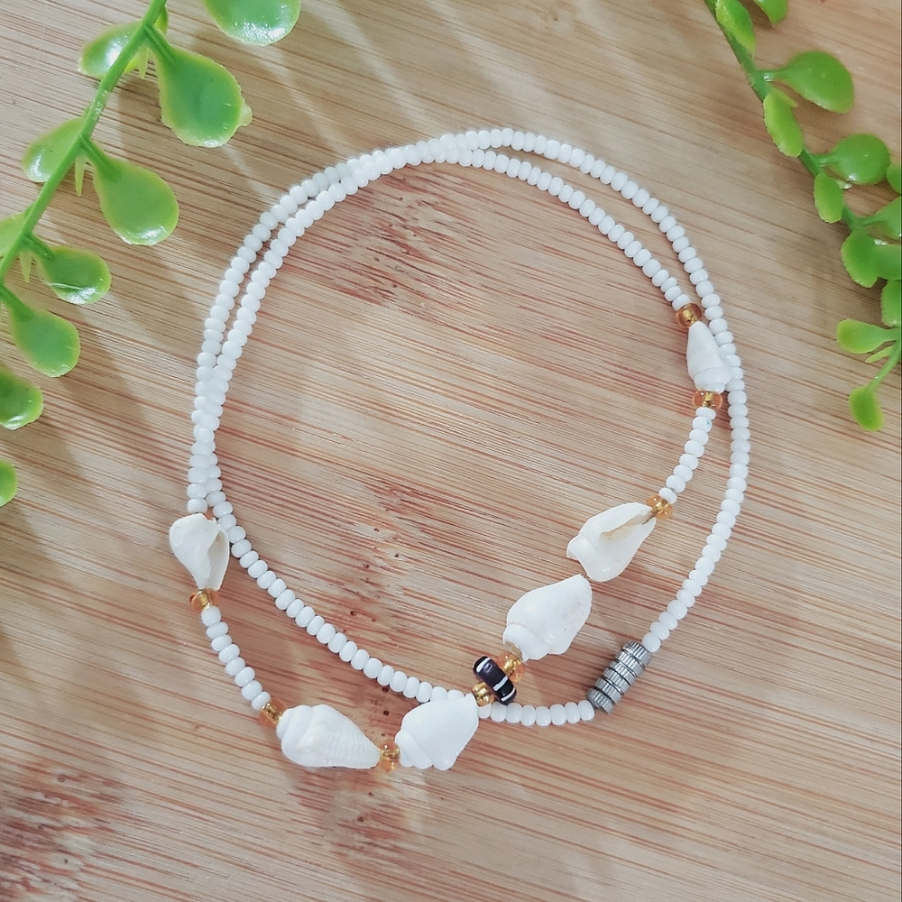 Vintage 90s European Seashell Beaded Necklace- Free with Purchase or $20